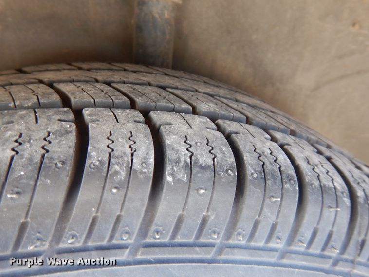 image for item FN9375 2003 Saab 9-3  convertible