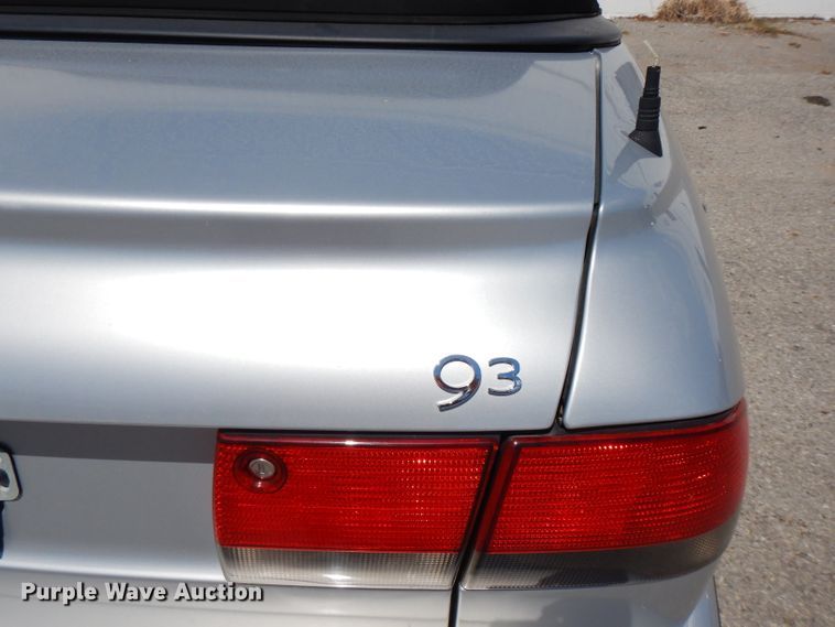 image for item FN9375 2003 Saab 9-3  convertible
