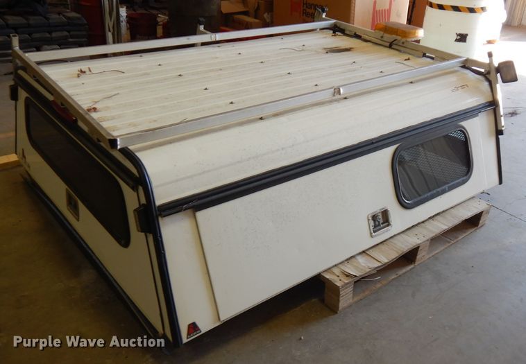 image for item FN9382 Leer topper