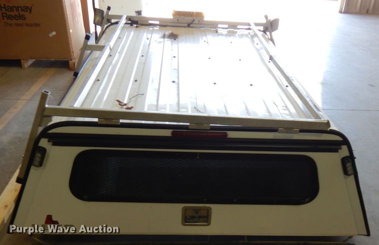 image for item FN9382 Leer topper