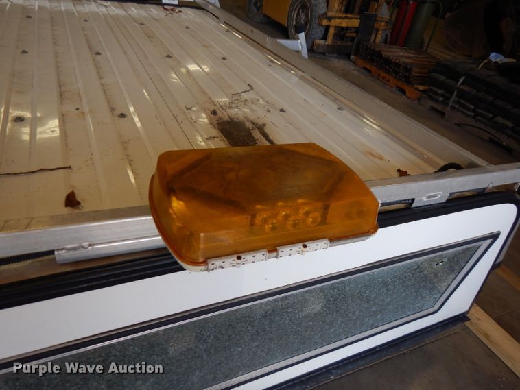 image for item FN9382 Leer topper