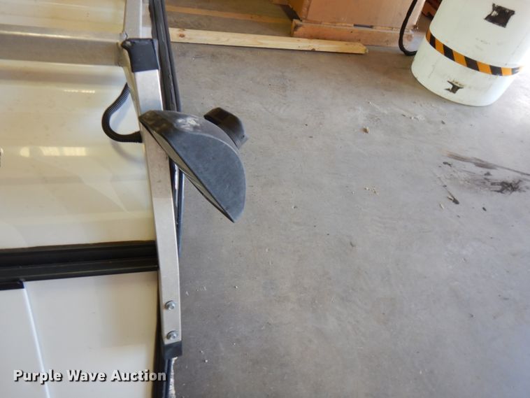 image for item FN9382 Leer topper