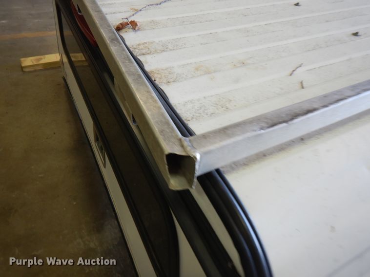 image for item FN9382 Leer topper