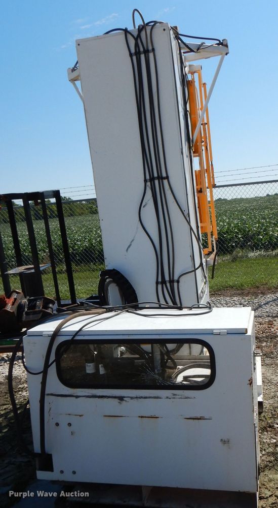 image for item FN9388 1997 Mobilift SkyBridge