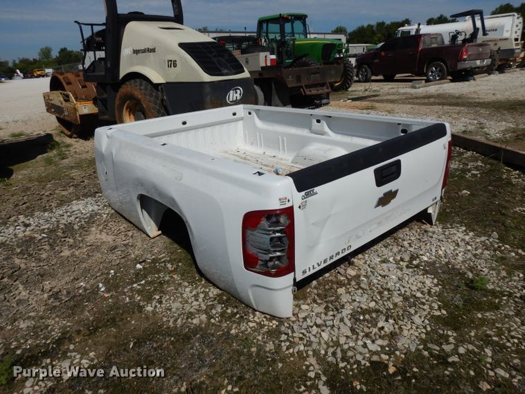 image for item FN9389 Chevrolet Silverado pickup truck bed