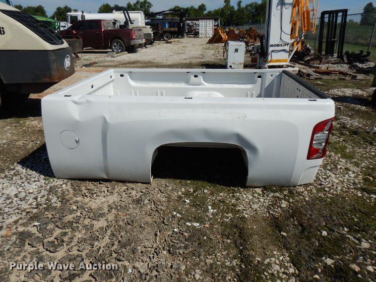 image for item FN9389 Chevrolet Silverado pickup truck bed