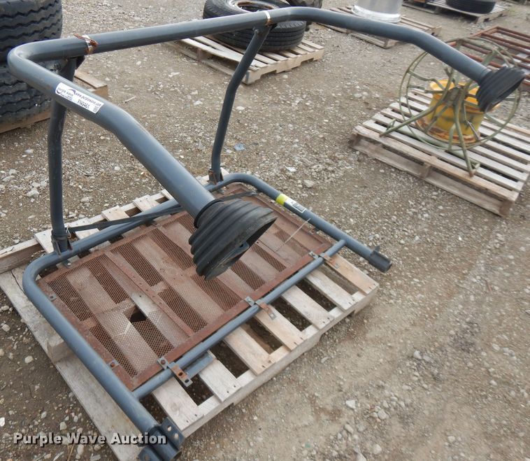 Utility vehicle parts in Independence, KS Item FN9461 sold Purple Wave