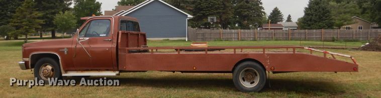 image for item FT9042 1982 Chevrolet C30  flatbed tow truck