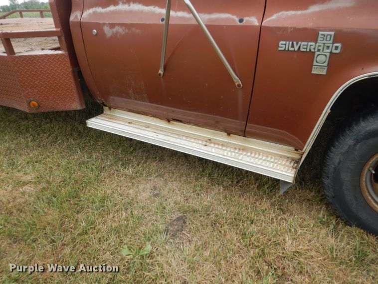 image for item FT9042 1982 Chevrolet C30  flatbed tow truck