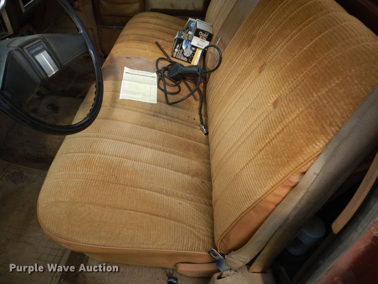 image for item FT9042 1982 Chevrolet C30  flatbed tow truck