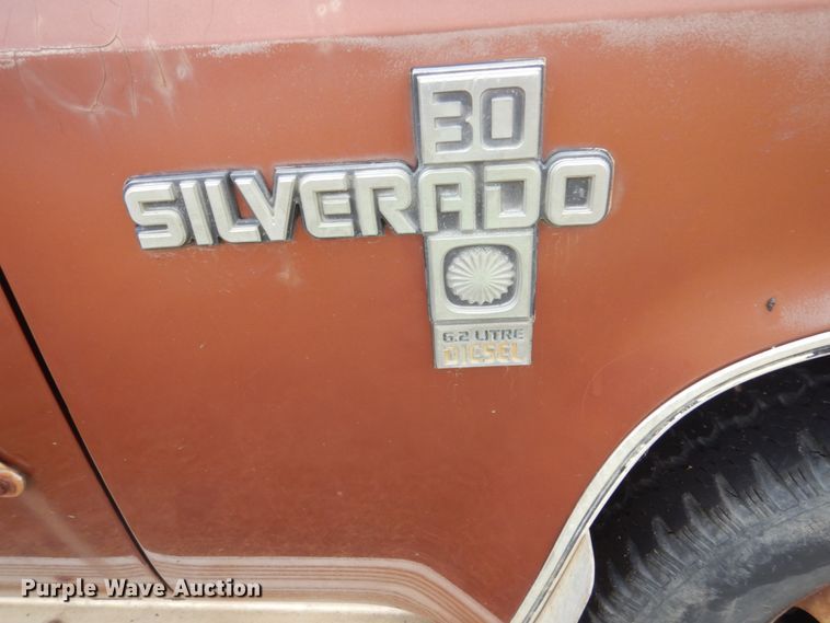 image for item FT9042 1982 Chevrolet C30  flatbed tow truck