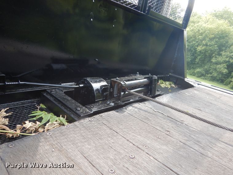 image for item FT9131 1996 Volvo WG  rollback truck