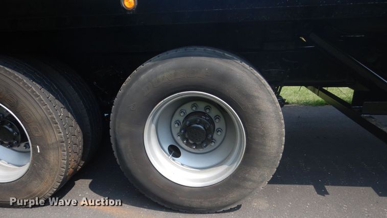 image for item FT9131 1996 Volvo WG  rollback truck