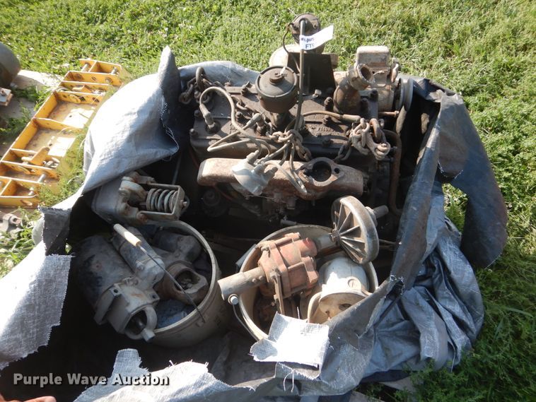 image for item FT9178 Ford four cylinder gas engine
