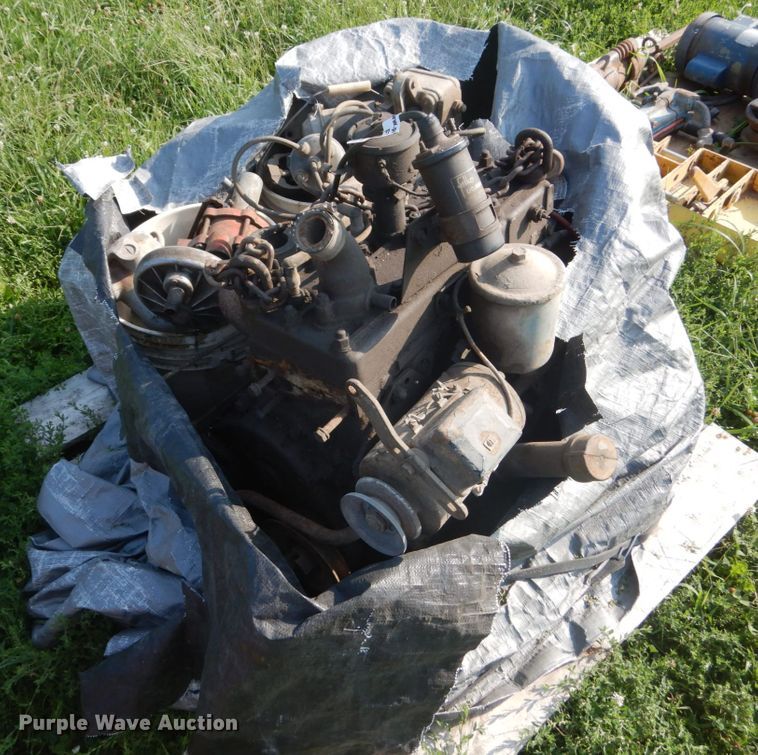 image for item FT9178 Ford four cylinder gas engine