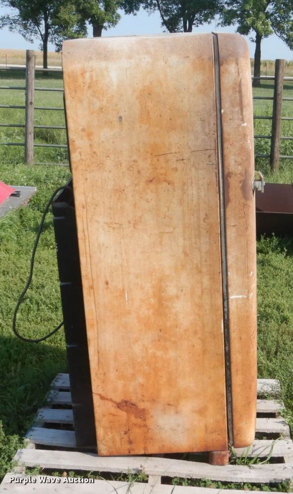 image for item FT9179 Leonard L42Z-11-R refrigerator