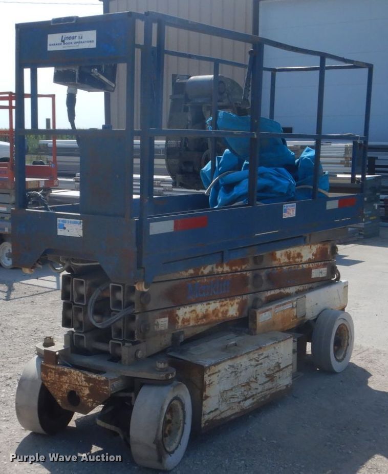 image for item FT9183 Mark Lift CH20NEP  scissor lift