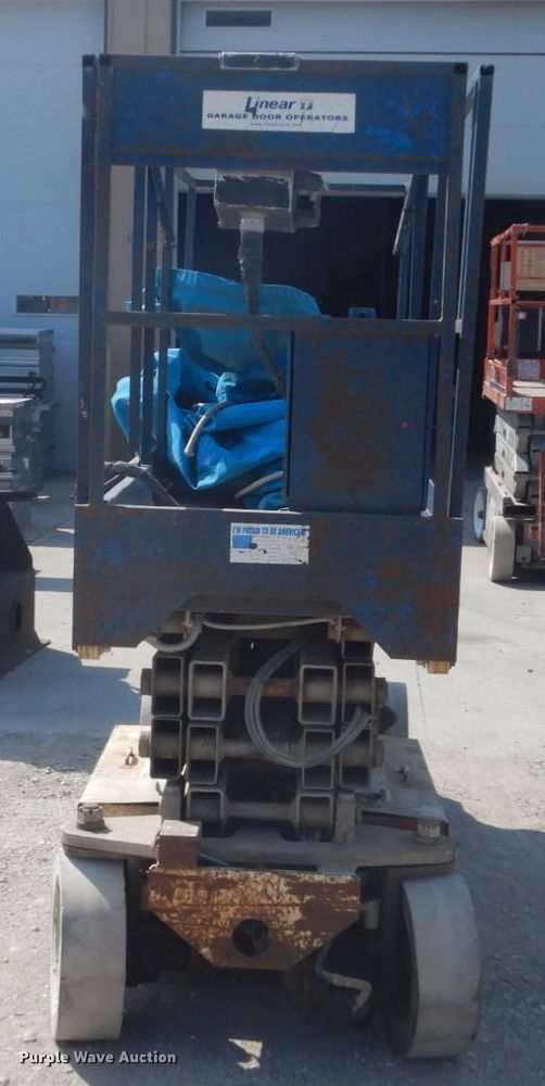 image for item FT9183 Mark Lift CH20NEP  scissor lift