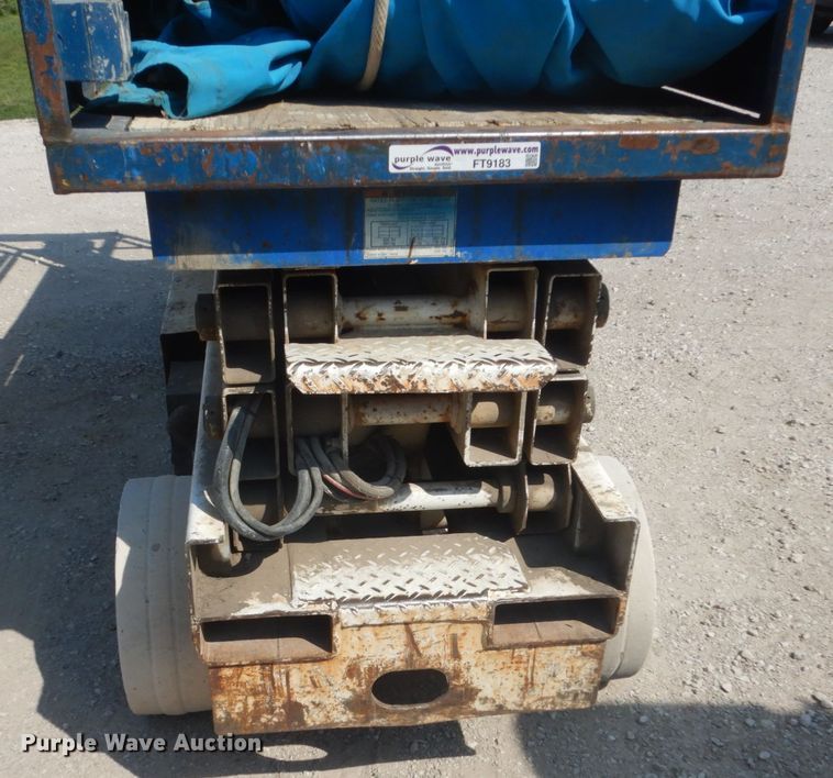 image for item FT9183 Mark Lift CH20NEP  scissor lift