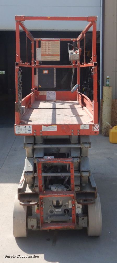 image for item FT9184 Skyjack SJIII 3226  scissor lift