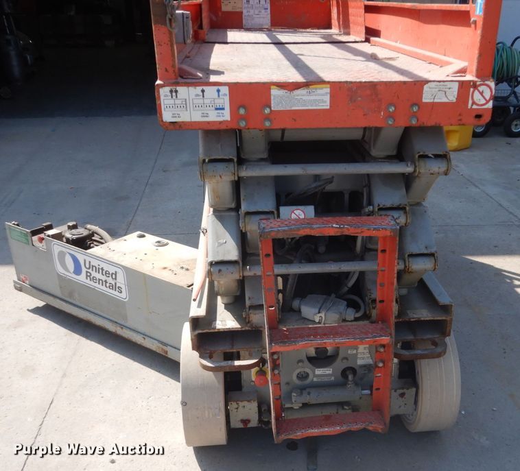 image for item FT9184 Skyjack SJIII 3226  scissor lift