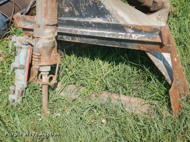 image for item FT9188 Skid steer breaker