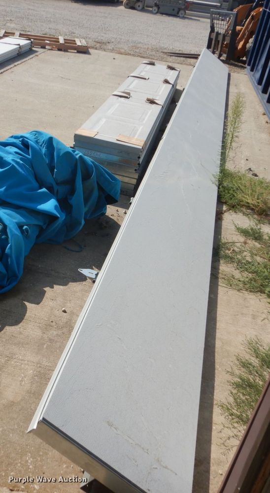 image for item FT9193 Overhead door panels