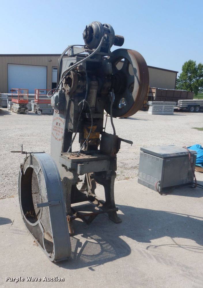 image for item FT9196 Bliss No. 4 press punch