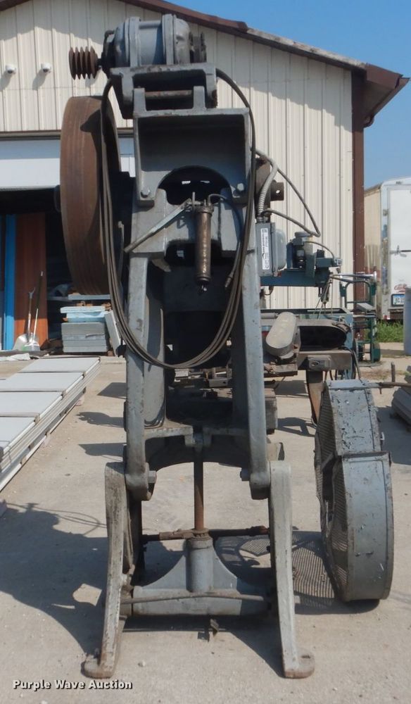 image for item FT9196 Bliss No. 4 press punch