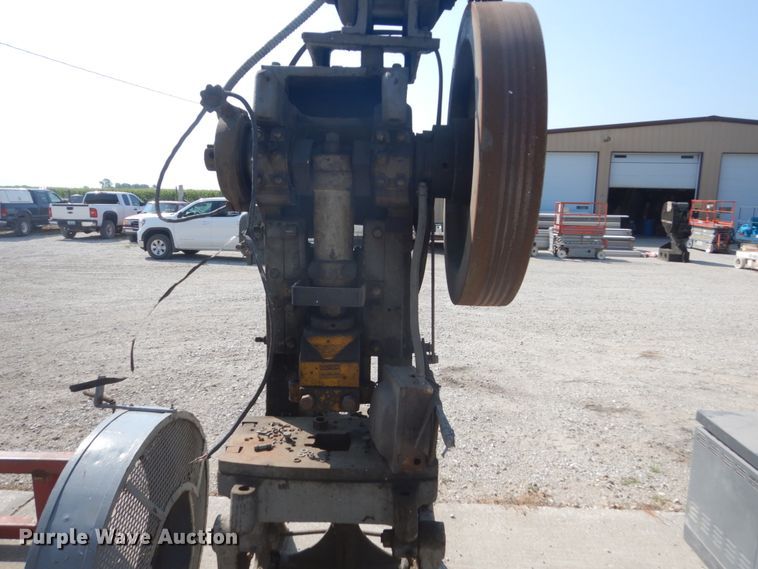 image for item FT9196 Bliss No. 4 press punch