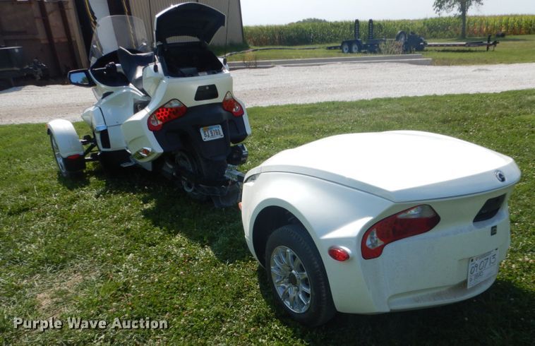 image for item FT9197 2012 Can-am Spyder RTT motorcycle