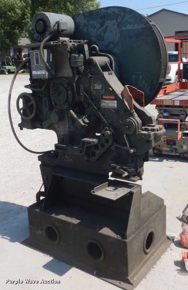 image for item FT9200 Buffalo 15991 iron worker