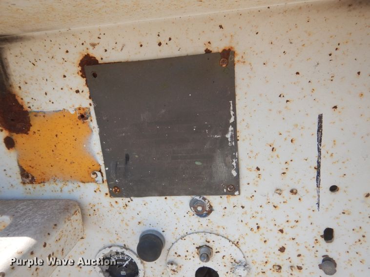 image for item FT9203 Aircraft tug