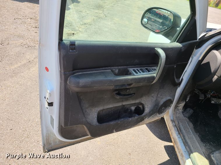 image for item FX9512 2007 Chevrolet Silverado 1500  Ext. Cab pickup truck