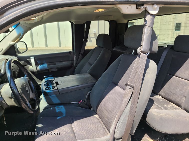 image for item FX9512 2007 Chevrolet Silverado 1500  Ext. Cab pickup truck