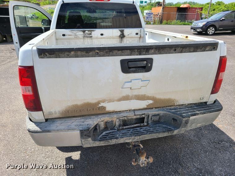 image for item FX9512 2007 Chevrolet Silverado 1500  Ext. Cab pickup truck