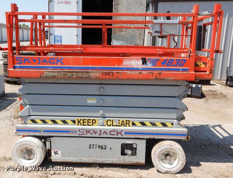 image for item FY9229 Skyjack SJIII 4830  scissor lift