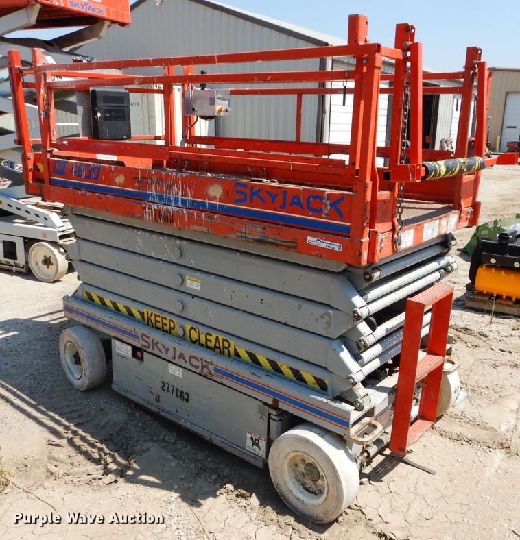 image for item FY9229 Skyjack SJIII 4830  scissor lift