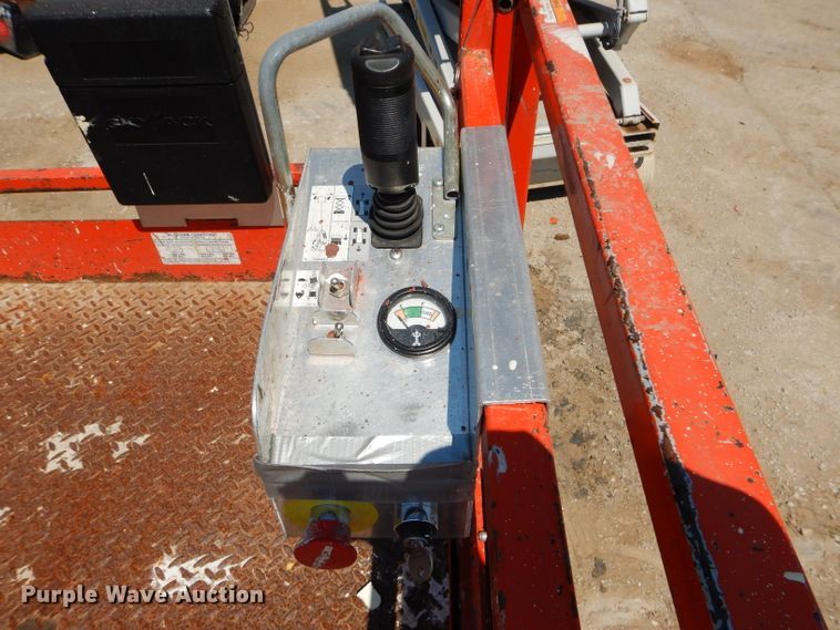 image for item FY9229 Skyjack SJIII 4830  scissor lift