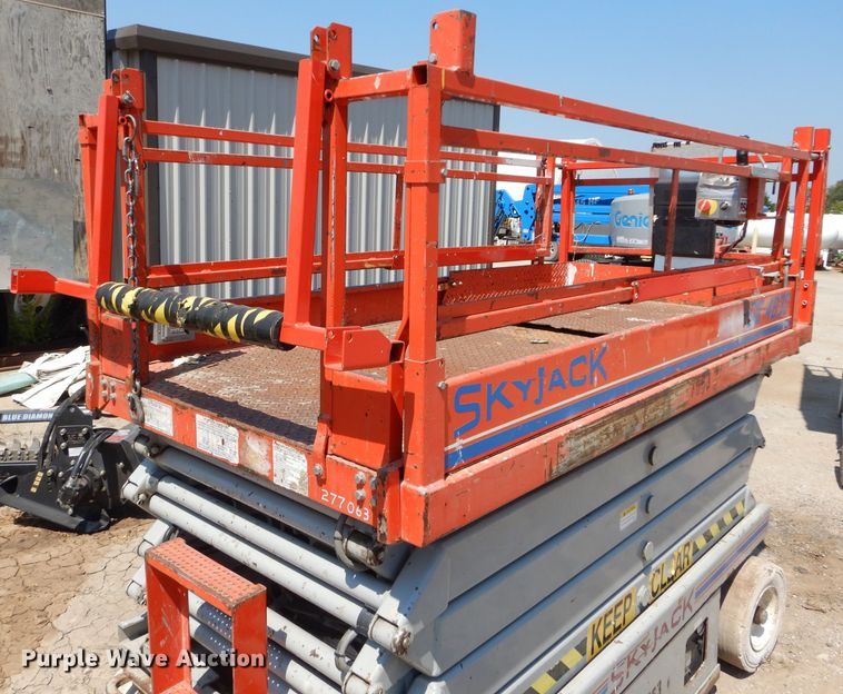 image for item FY9229 Skyjack SJIII 4830  scissor lift