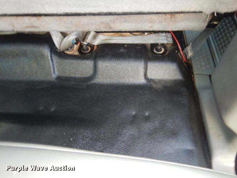 image for item GM9134 2008 Ford F750 Super Duty  utilty truck