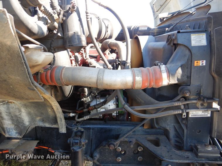 image for item GM9134 2008 Ford F750 Super Duty  utilty truck