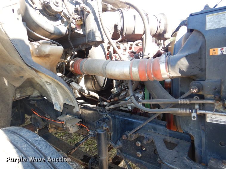 image for item GM9134 2008 Ford F750 Super Duty  utilty truck