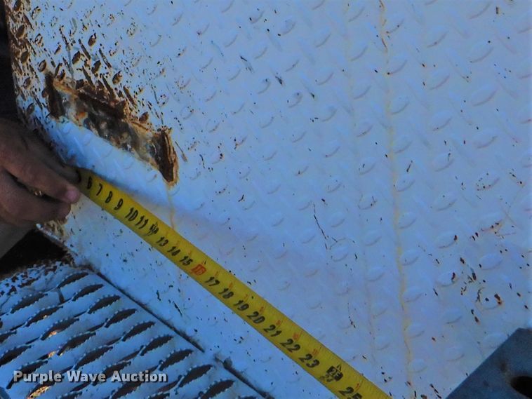 image for item GM9134 2008 Ford F750 Super Duty  utilty truck