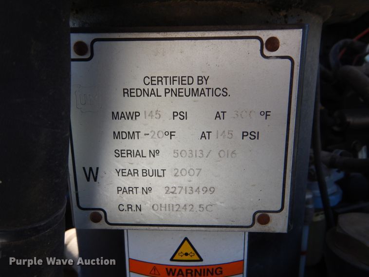 image for item GM9134 2008 Ford F750 Super Duty  utilty truck