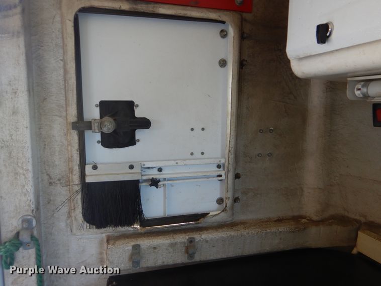 image for item GM9136 2008 Pelsue PODQWT-001 enclosed cargo trailer