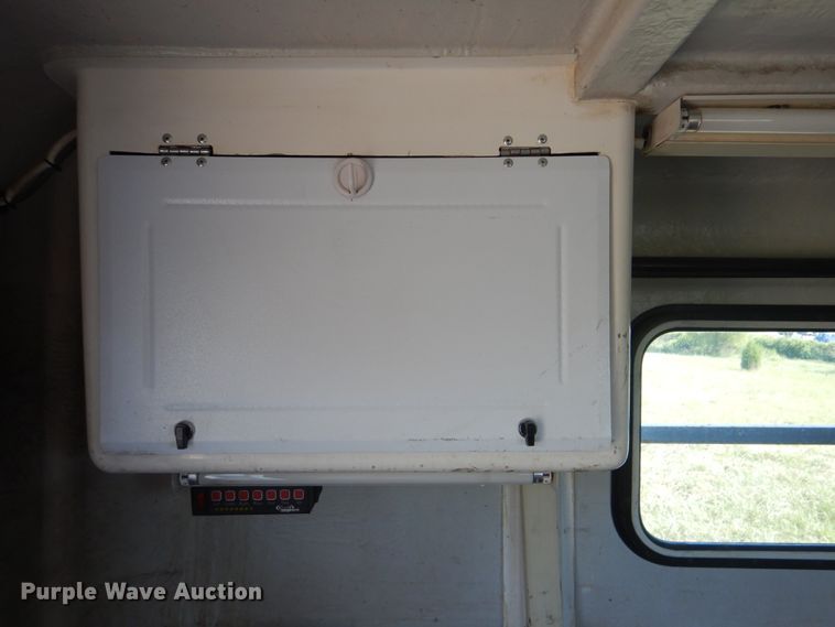 image for item GM9136 2008 Pelsue PODQWT-001 enclosed cargo trailer