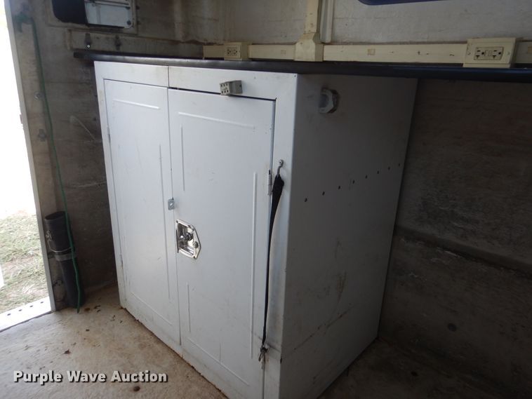 image for item GM9136 2008 Pelsue PODQWT-001 enclosed cargo trailer