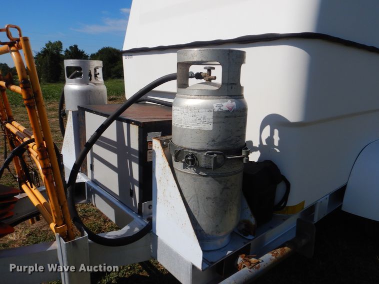 image for item GM9136 2008 Pelsue PODQWT-001 enclosed cargo trailer