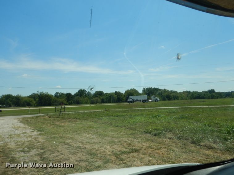 image for item GM9140 2010 Kenworth T370  box truck